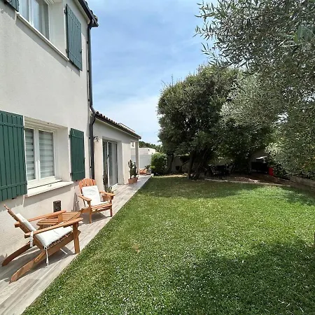 Villa Avec Piscine Uchaud